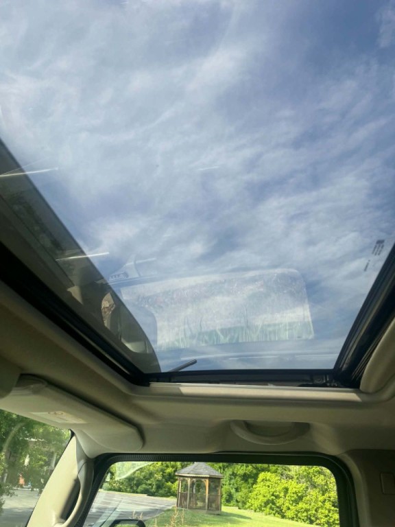 2003 HUMMER H2 Image 18