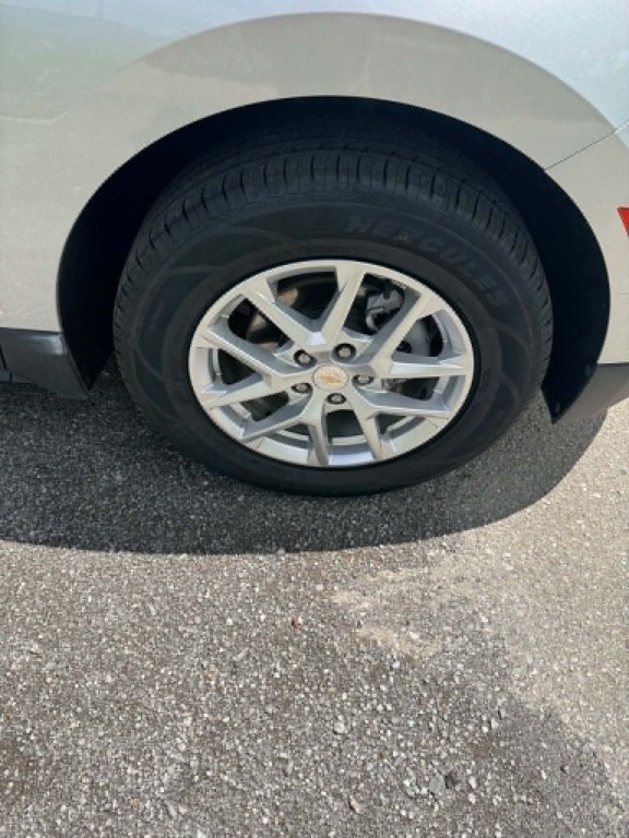 2022 Chevrolet Equinox Image 4