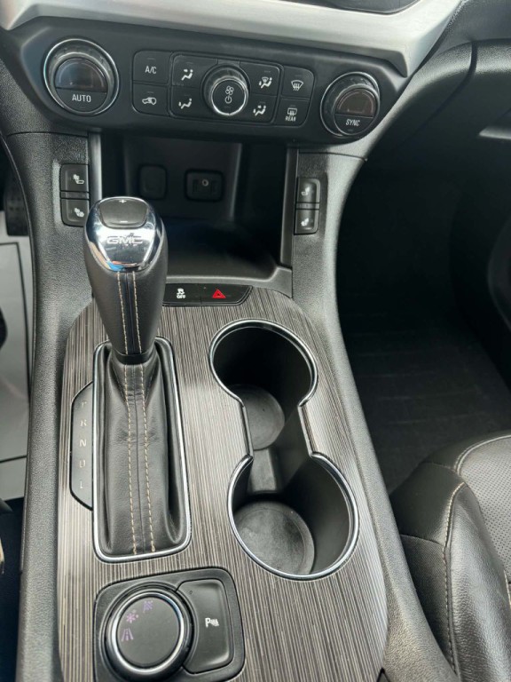 2019 GMC Acadia Image 14