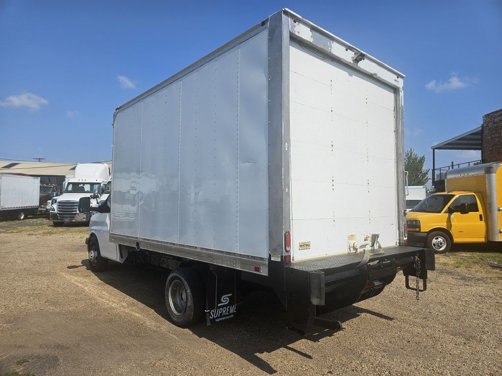 2019 Chevrolet Express Image 5