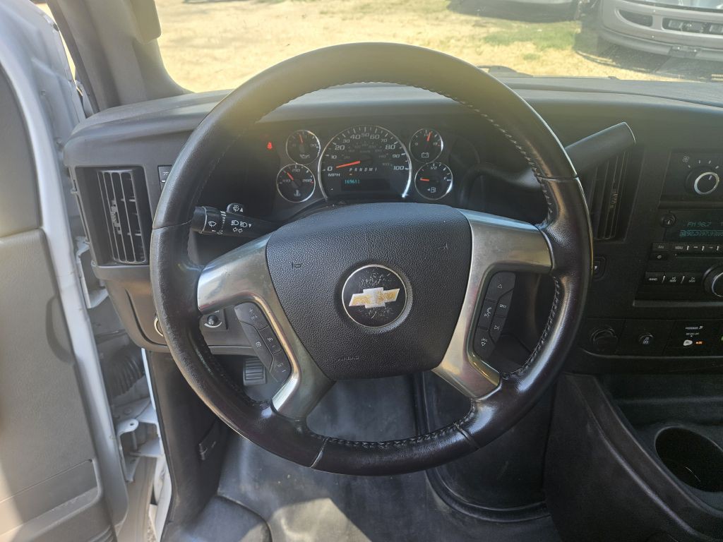 2019 Chevrolet Express Image 8
