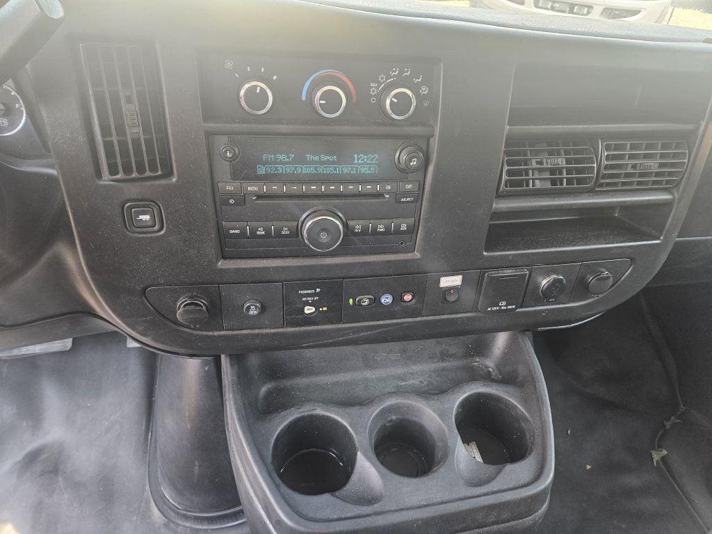2019 Chevrolet Express Image 9
