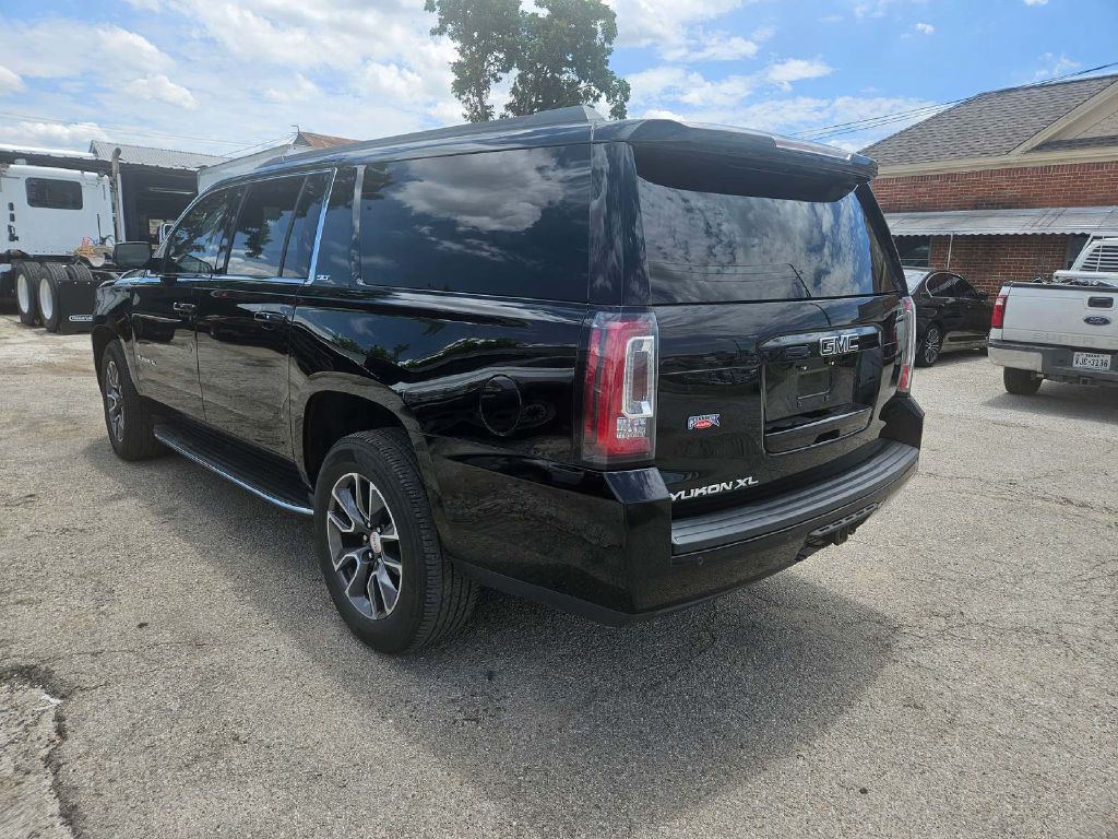 2019 GMC Yukon Image 3