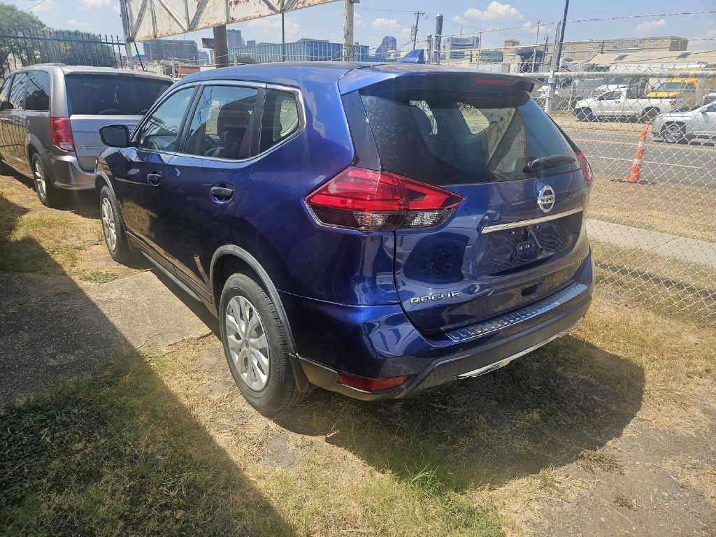2019 Nissan Rogue Image 3