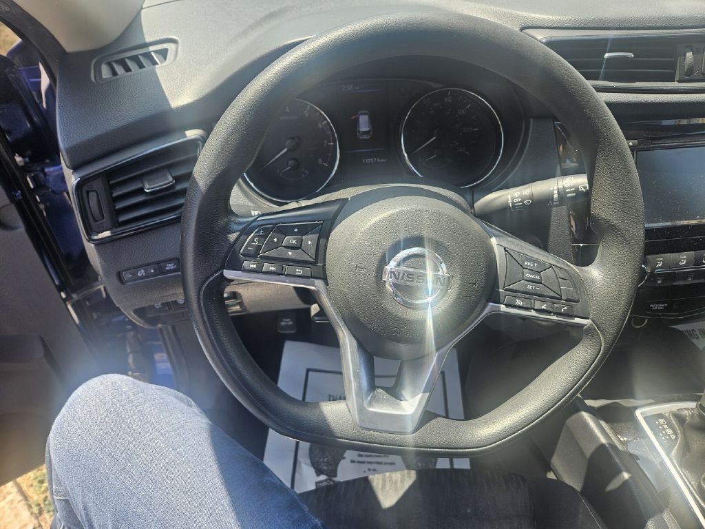 2019 Nissan Rogue Image 15