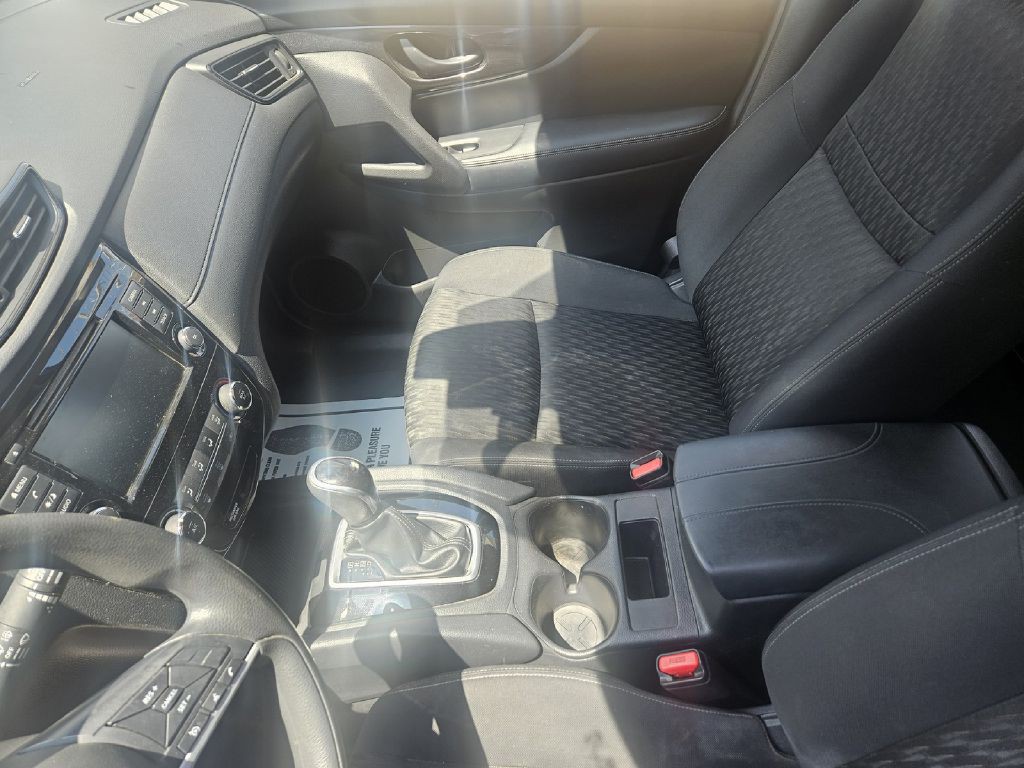 2019 Nissan Rogue Image 17