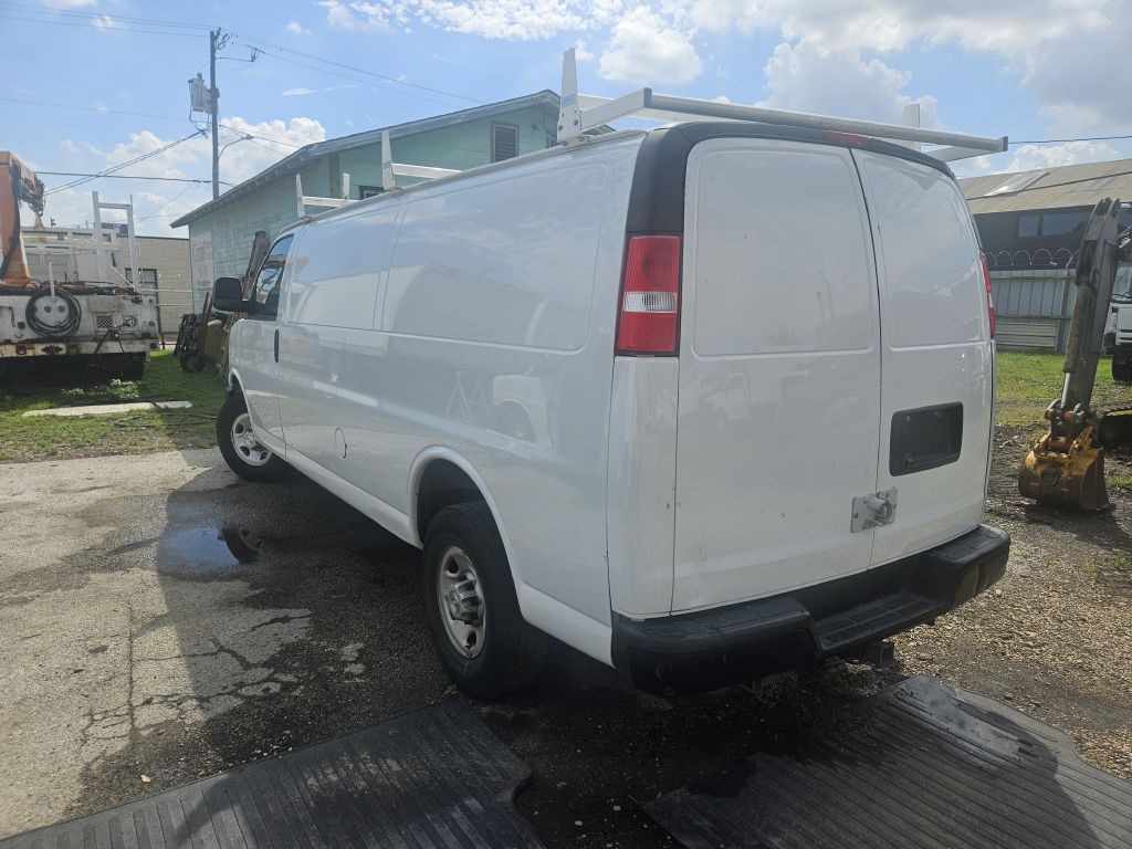2021 Chevrolet Express Image 3