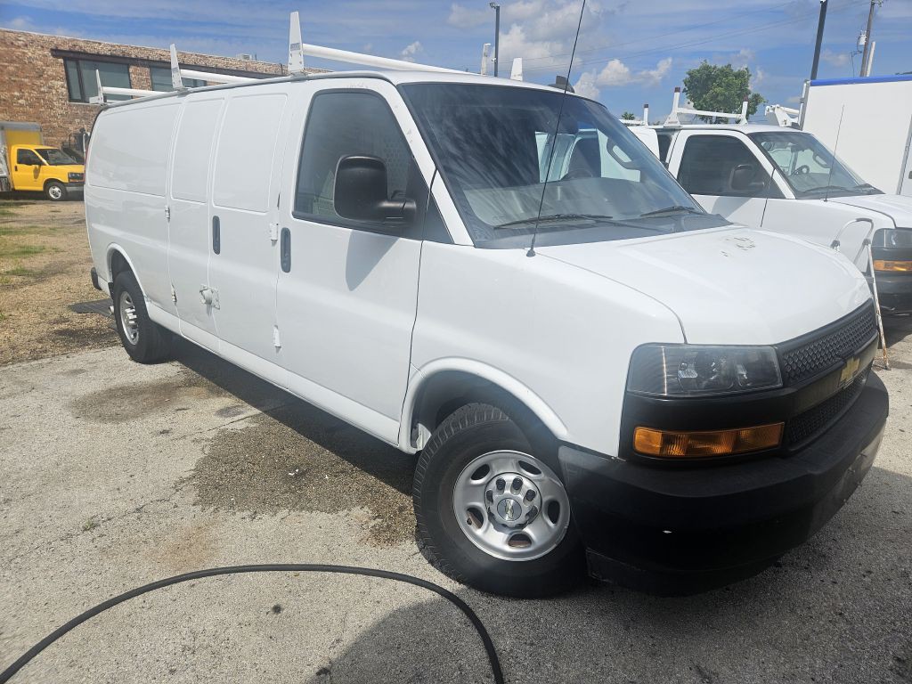 2021 Chevrolet Express Image 6
