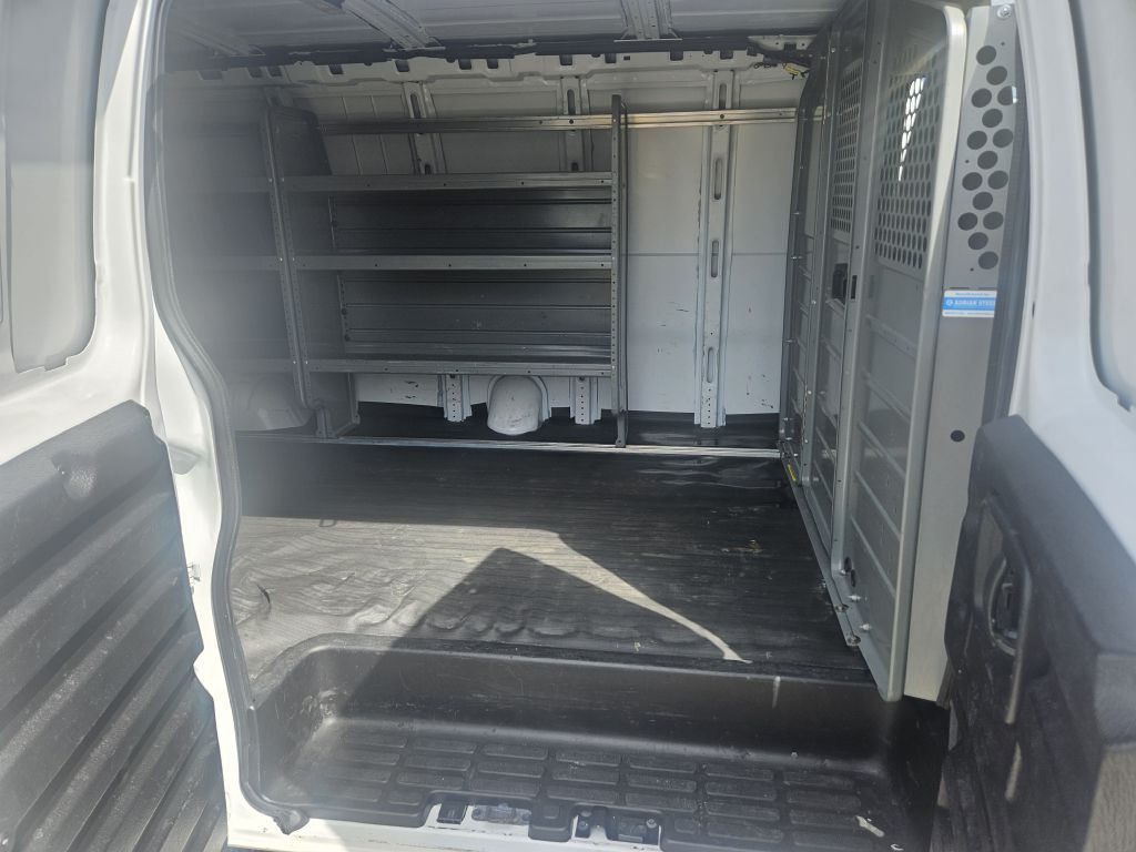 2021 Chevrolet Express Image 9