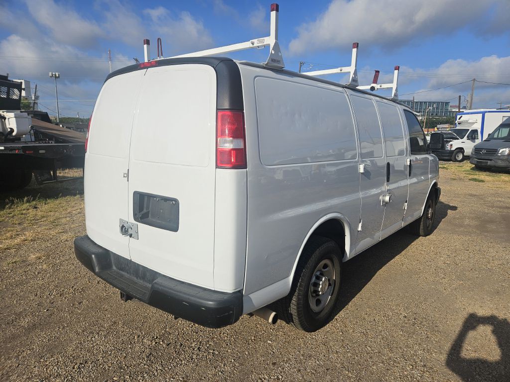 2020 Chevrolet Express Image 4
