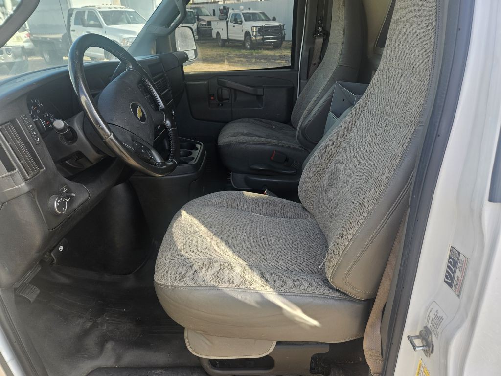 2020 Chevrolet Express Image 14