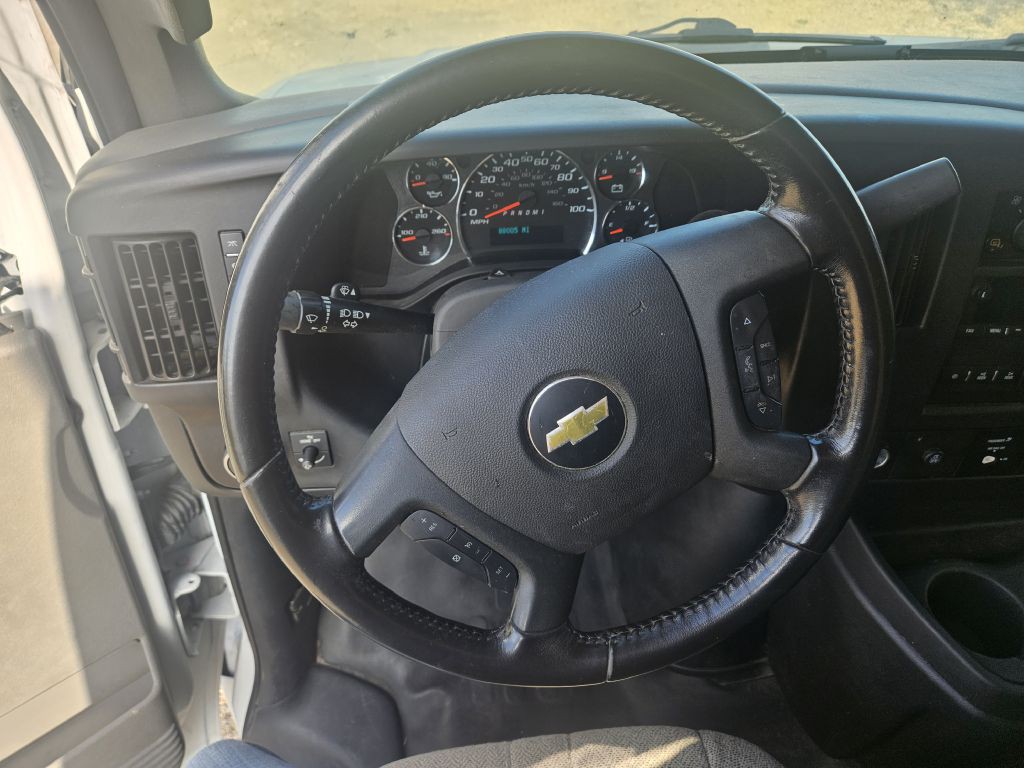 2020 Chevrolet Express Image 16