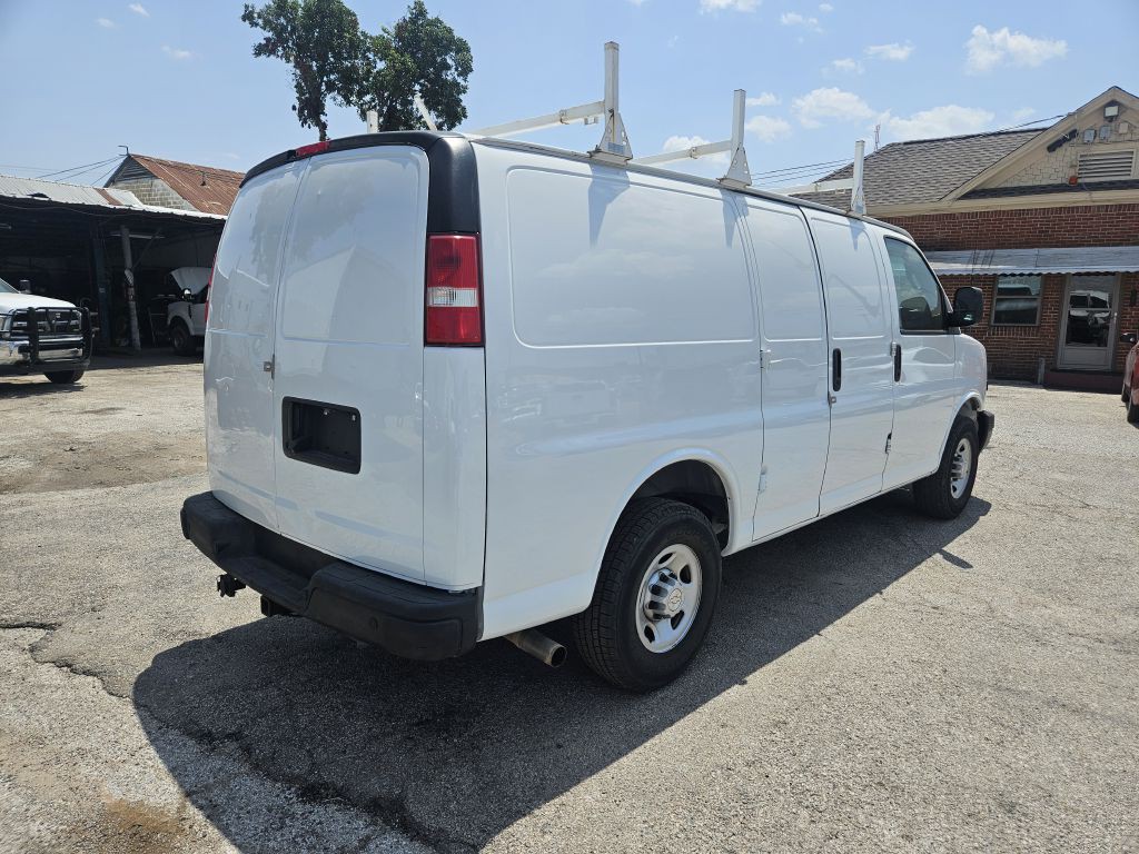2020 Chevrolet Express Image 3