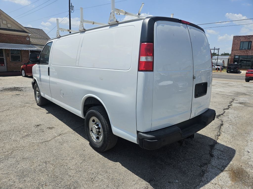 2020 Chevrolet Express Image 5