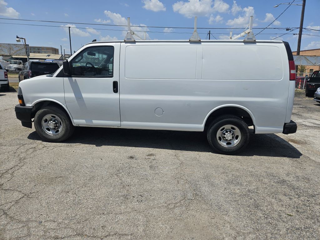 2020 Chevrolet Express Image 6