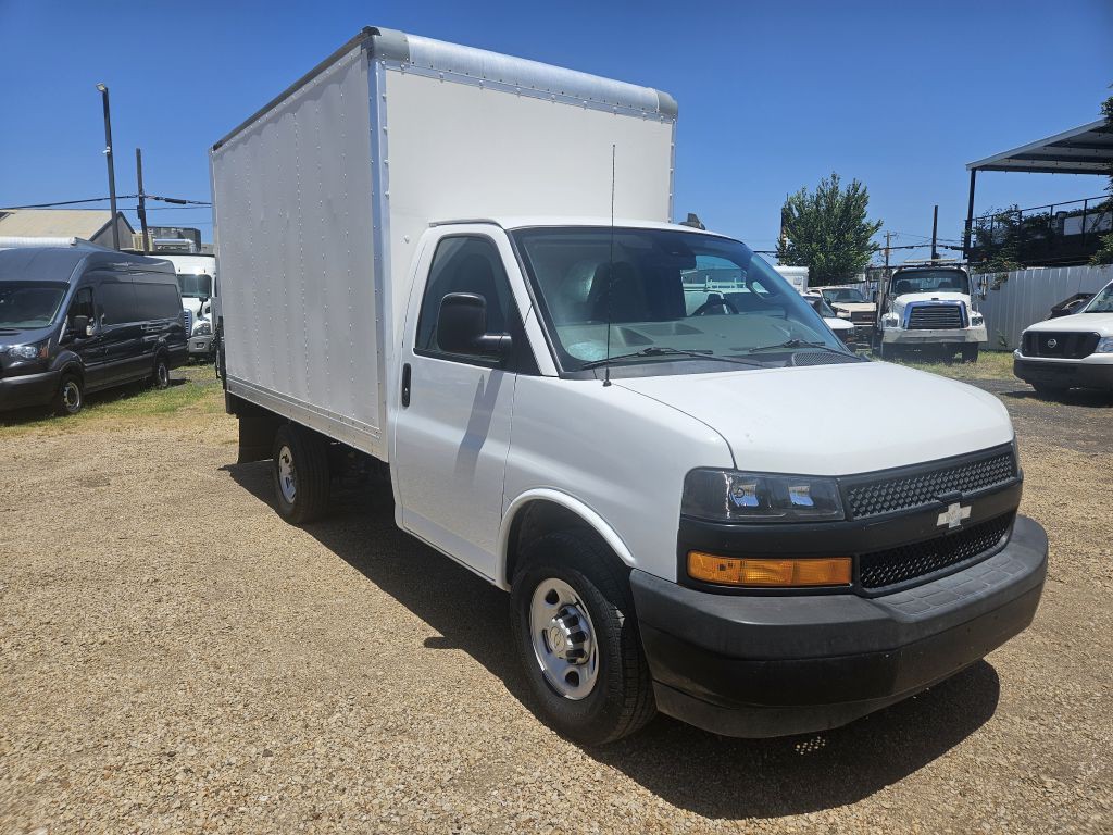 2021 Chevrolet Express Image 13