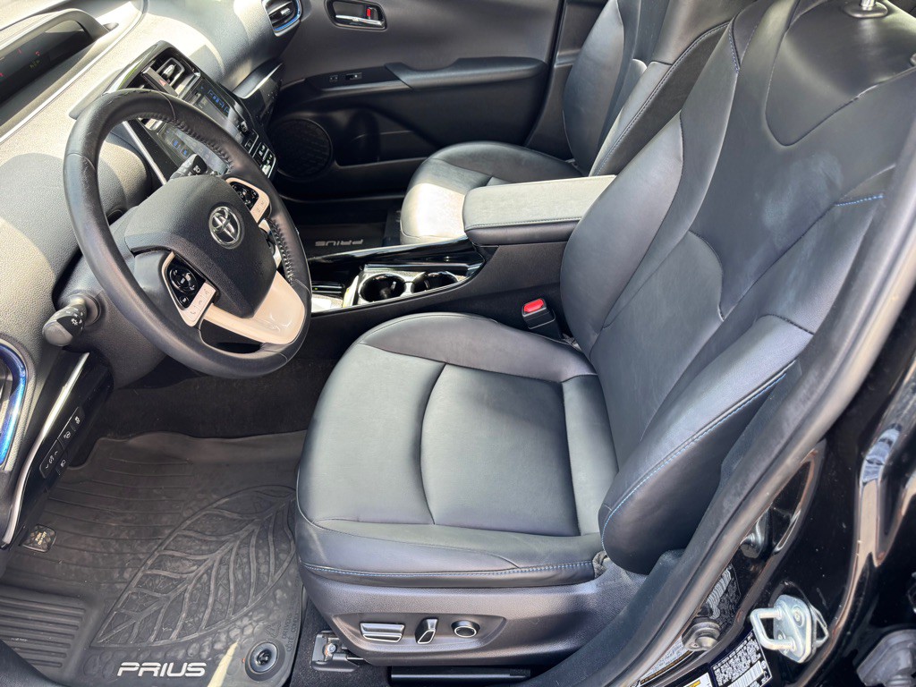 2017 Toyota Prius Image 15