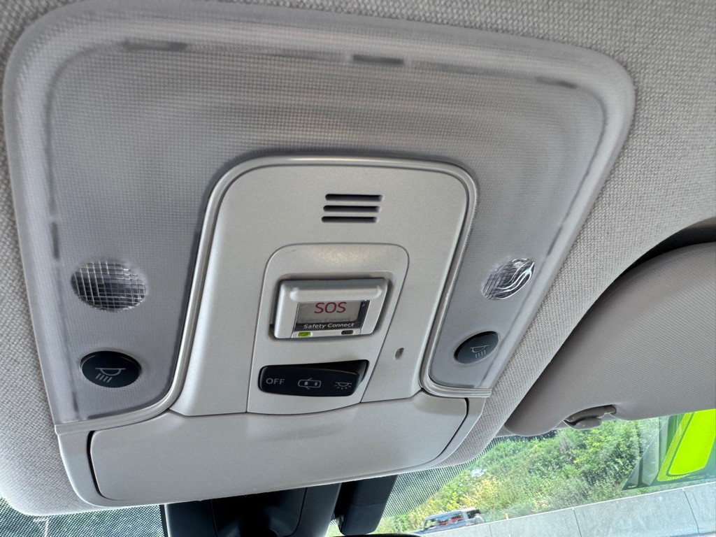 2017 Toyota Prius Image 18