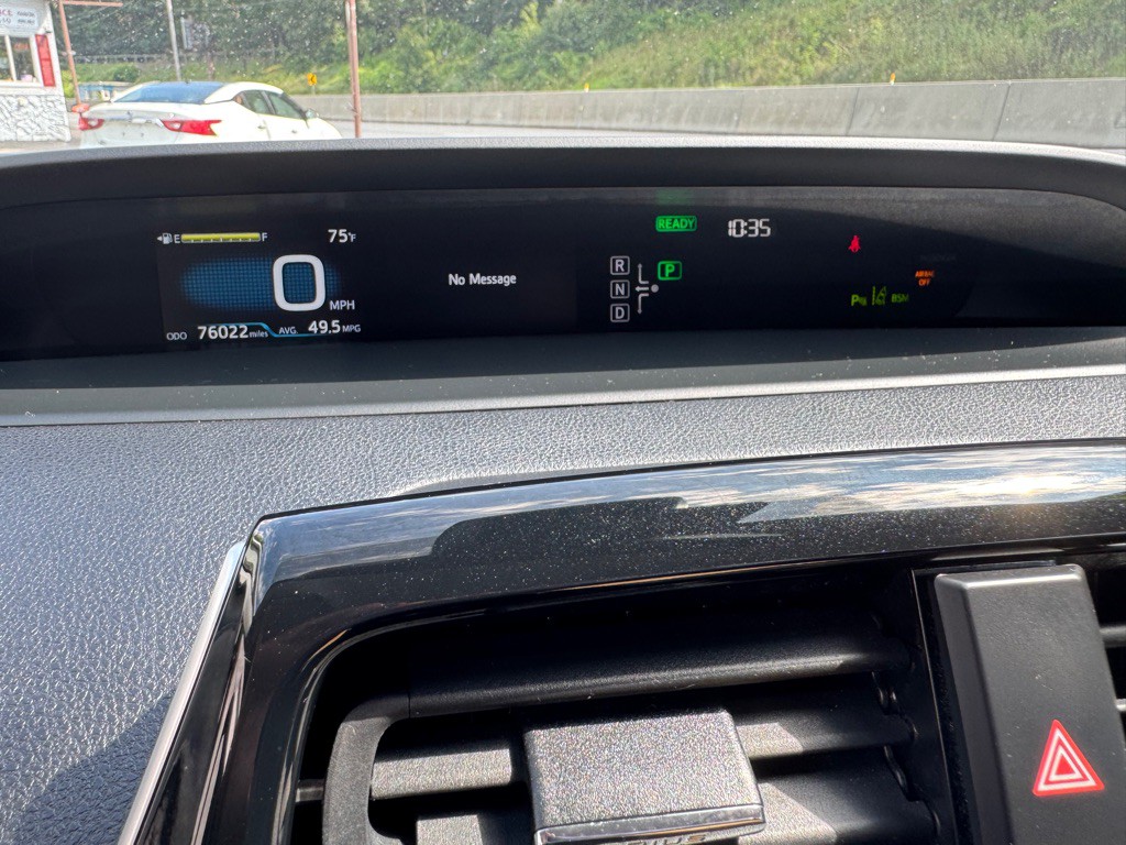 2017 Toyota Prius Image 22