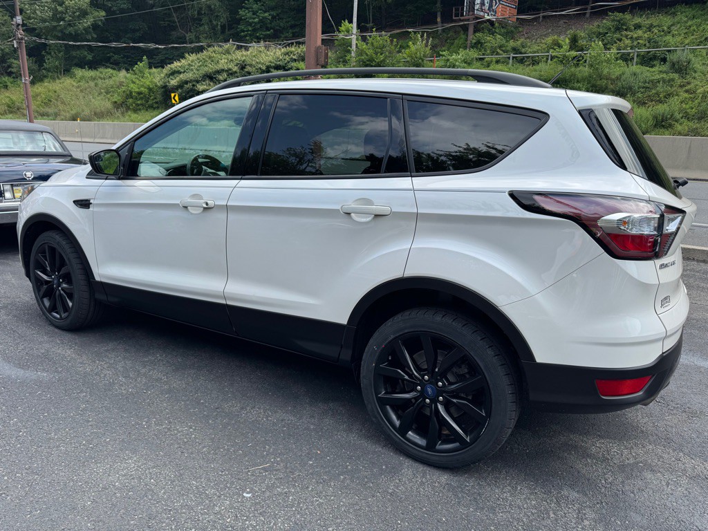 2017 Ford Escape Image 11