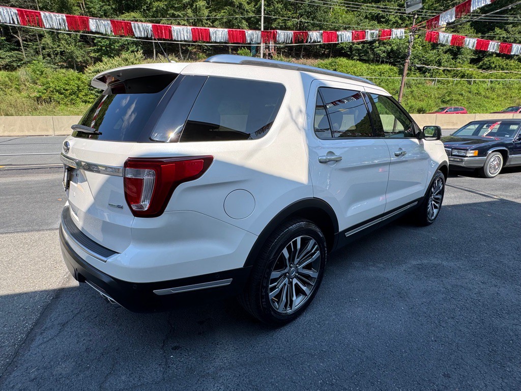 2018 Ford Explorer Image 10