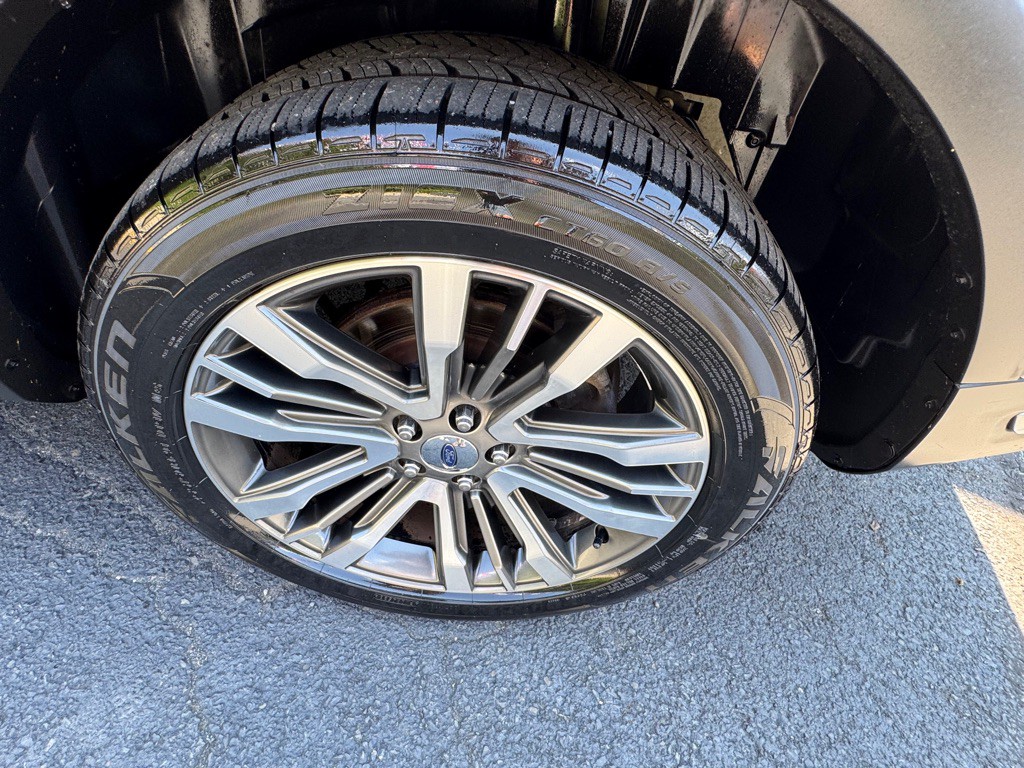 2018 Ford Explorer Image 13