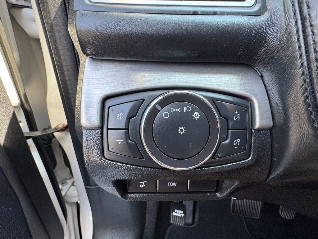 2018 Ford Explorer Image 22