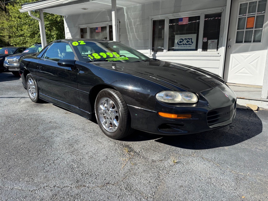 2002 Chevrolet Camaro Image 3