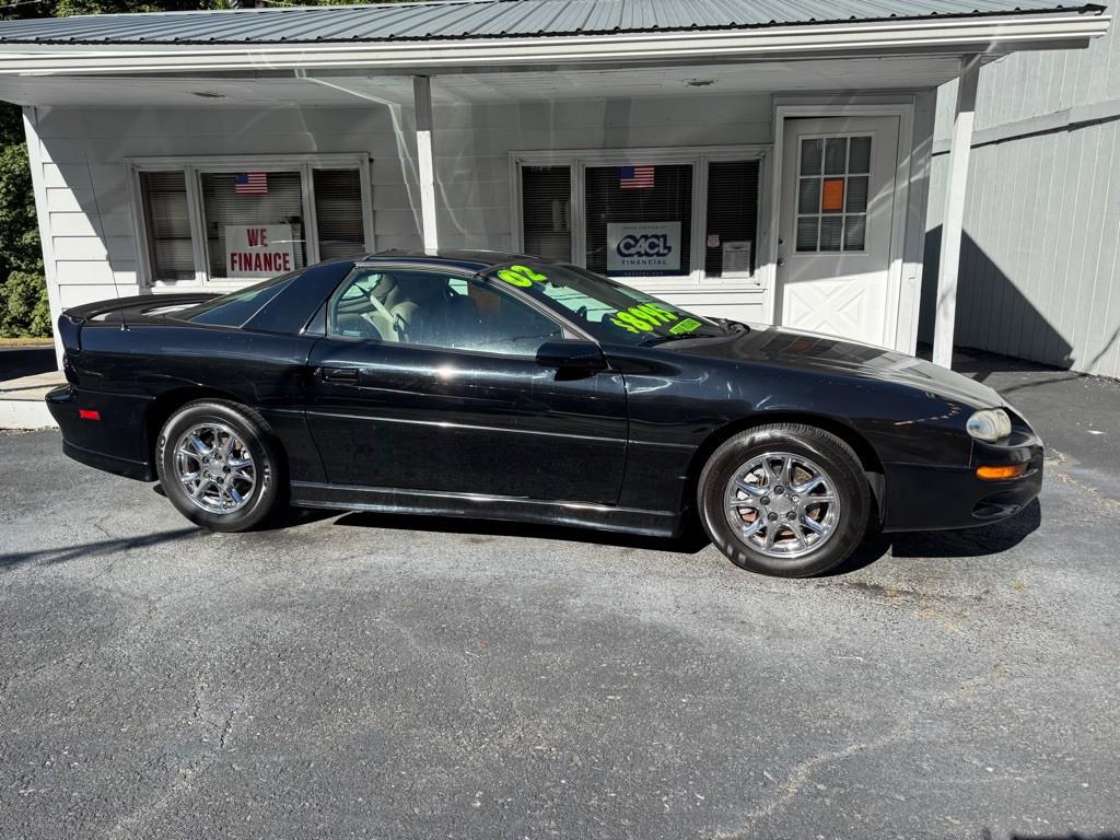 2002 Chevrolet Camaro Image 4