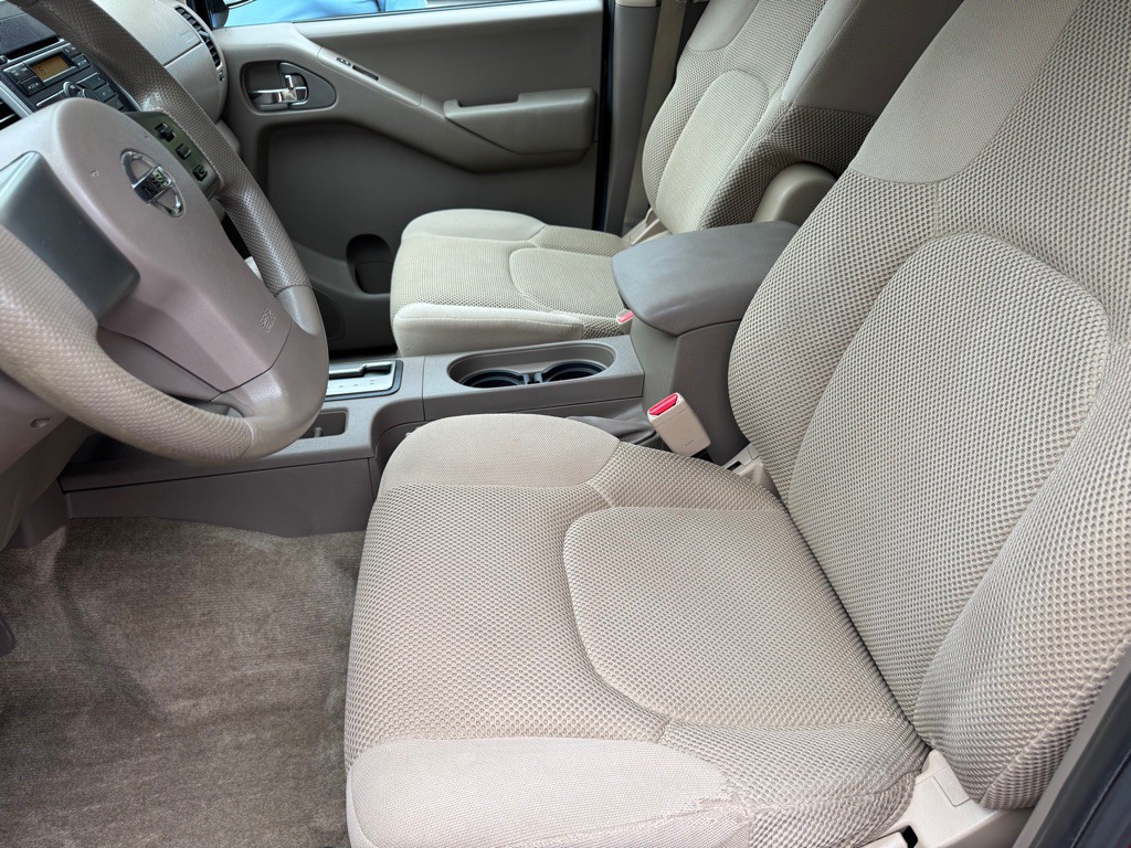 2012 Nissan Frontier Image 15