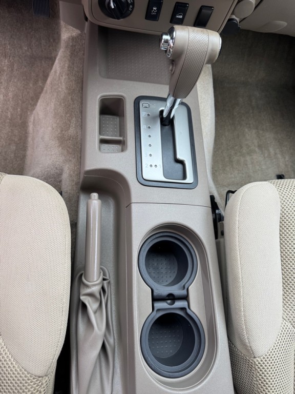 2012 Nissan Frontier Image 17