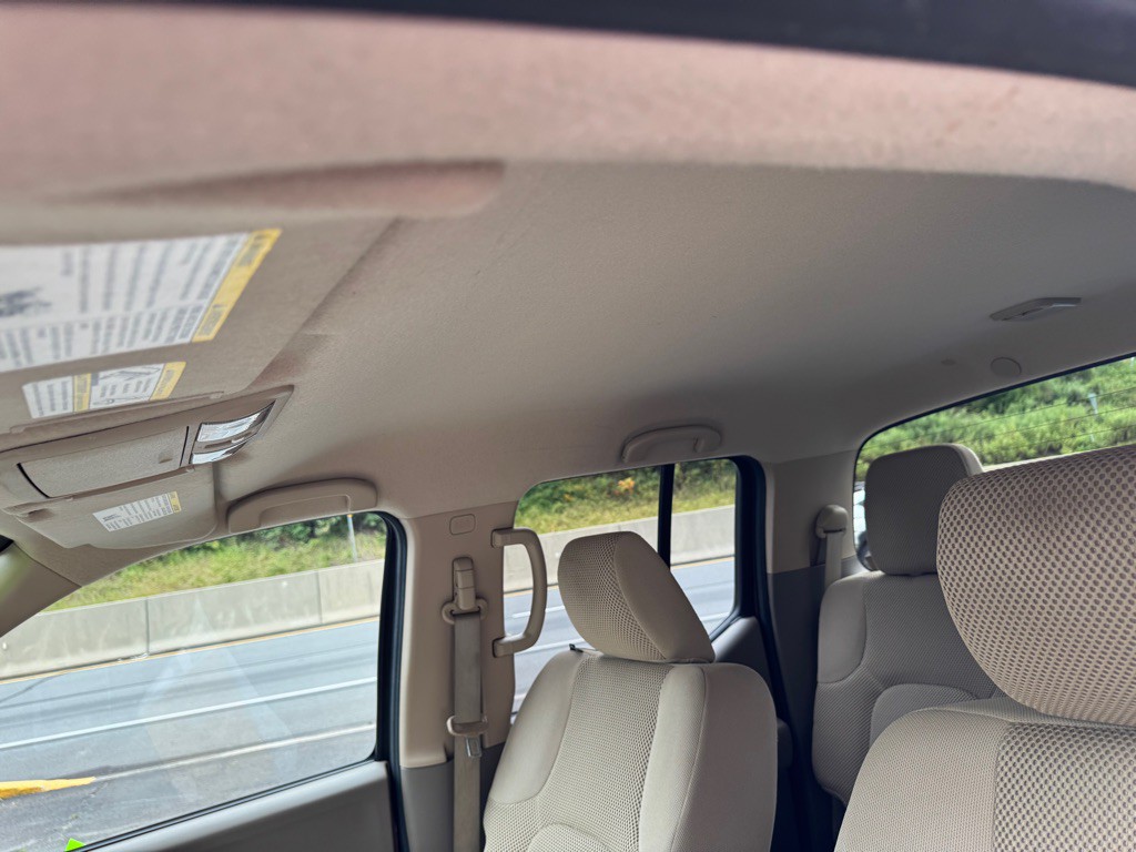 2012 Nissan Frontier Image 18