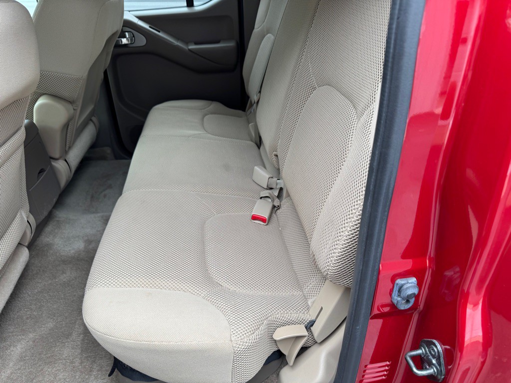 2012 Nissan Frontier Image 20