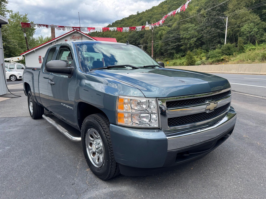 2008 Chevrolet Silverado 1500 Image 3