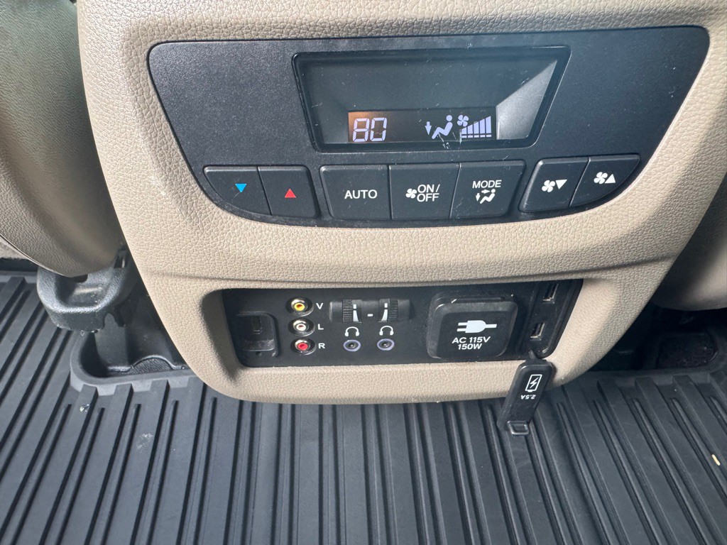 2018 Honda Pilot Image 18