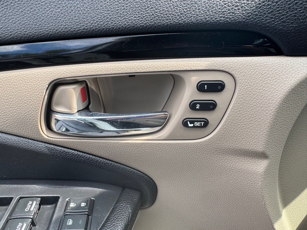 2018 Honda Pilot Image 23