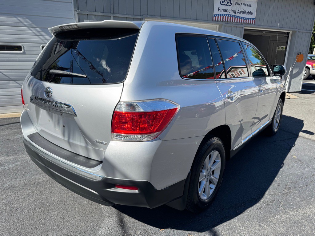 2012 Toyota Highlander Image 9