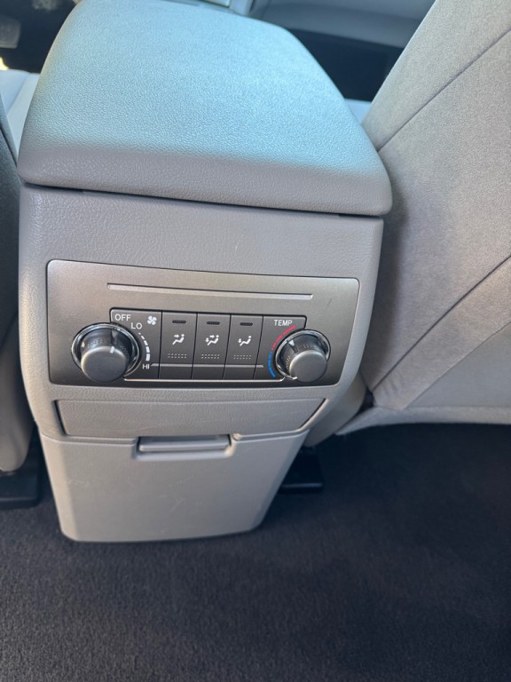 2012 Toyota Highlander Image 14