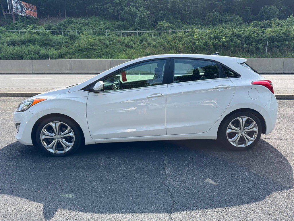2013 Hyundai Elantra Image 4