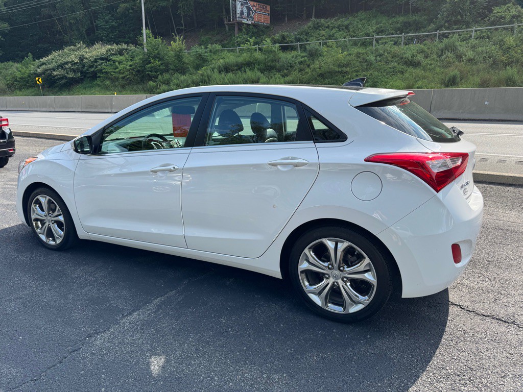 2013 Hyundai Elantra Image 5