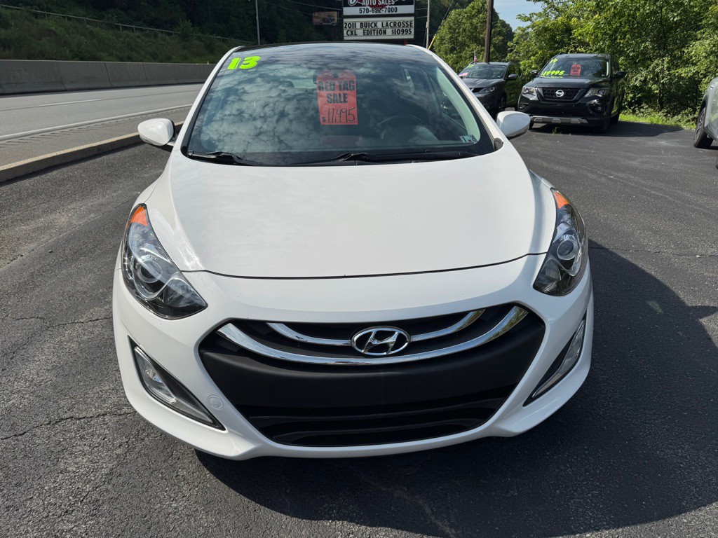 2013 Hyundai Elantra Image 15