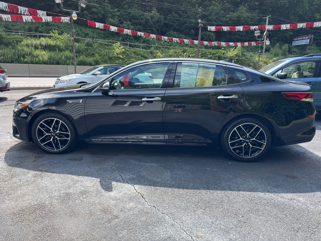 2020 Kia Optima Image 2