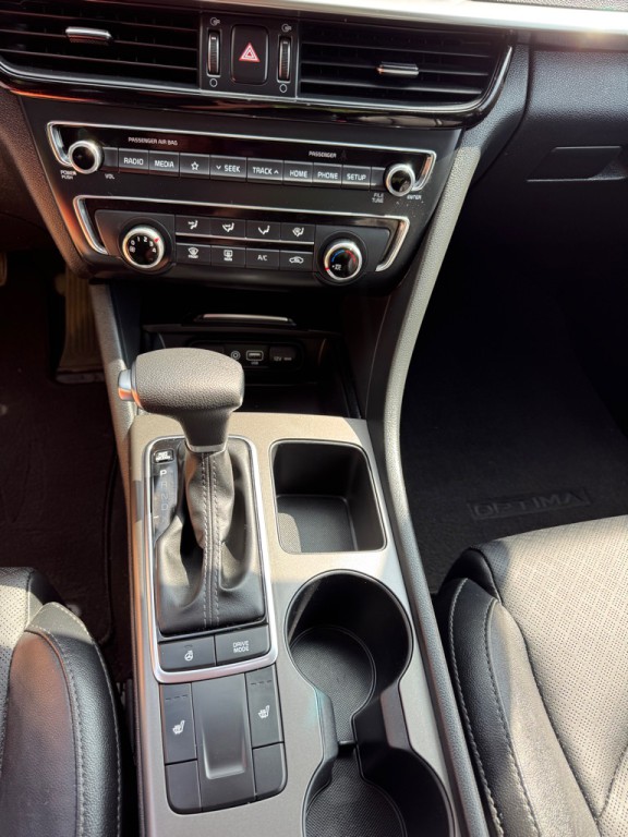 2020 Kia Optima Image 19