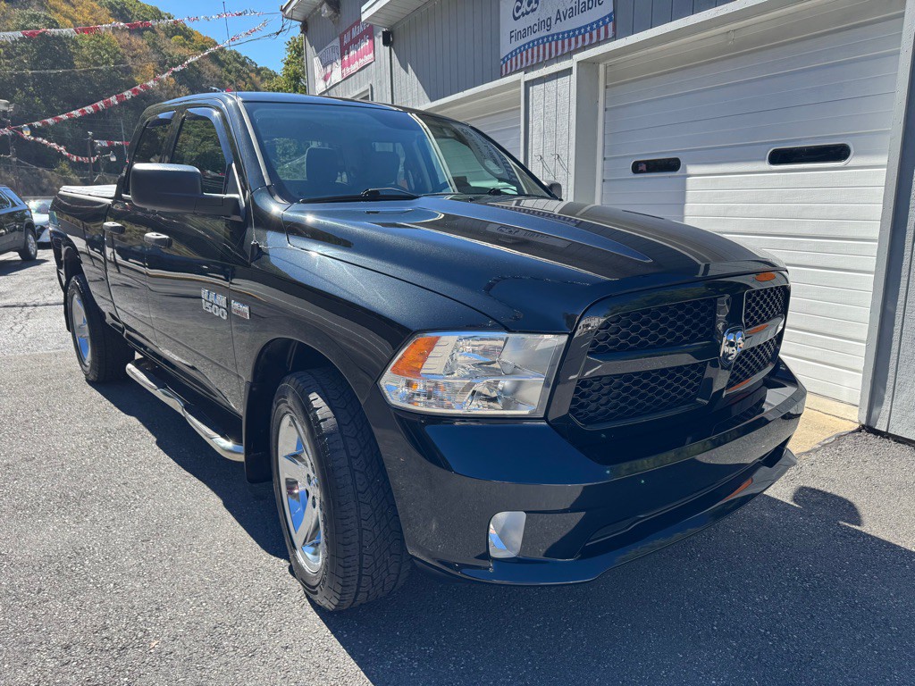 2017 RAM 1500 Image 4