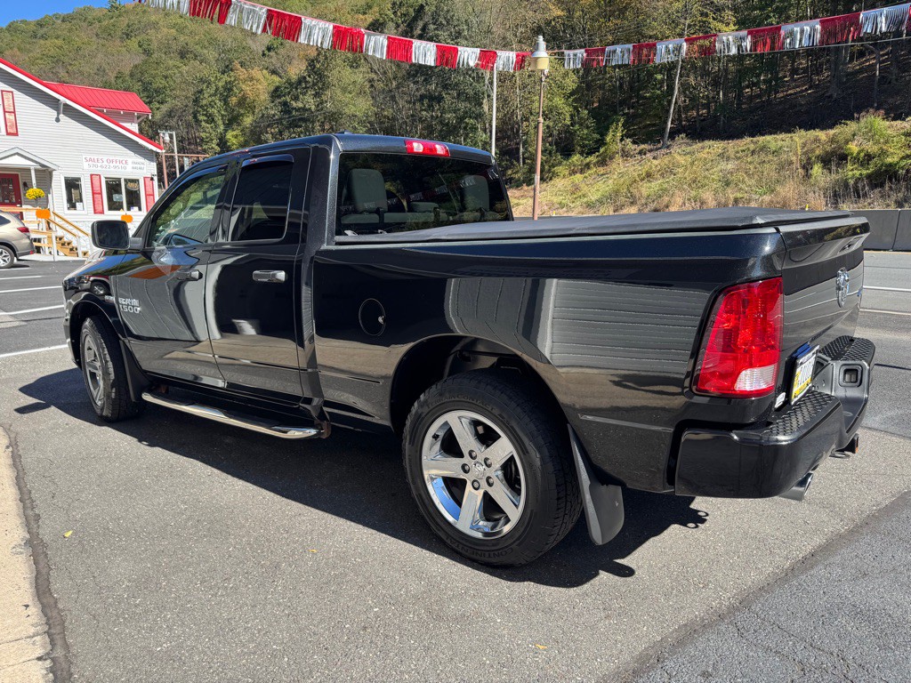 2017 RAM 1500 Image 9