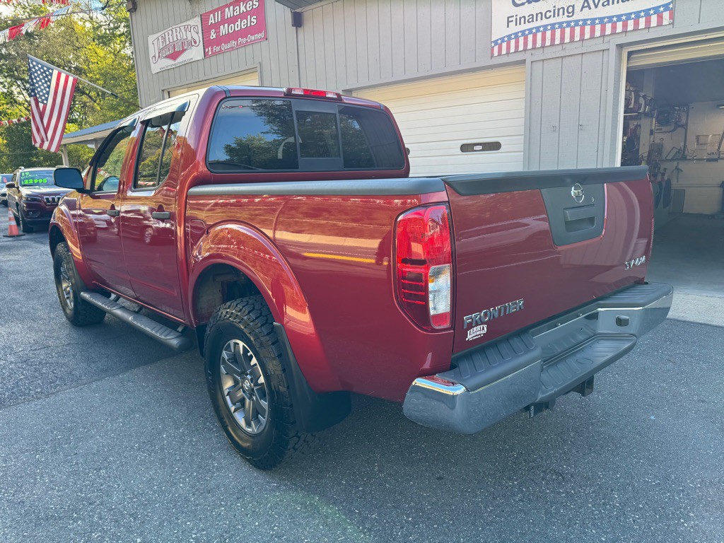 2015 Nissan Frontier Image 4