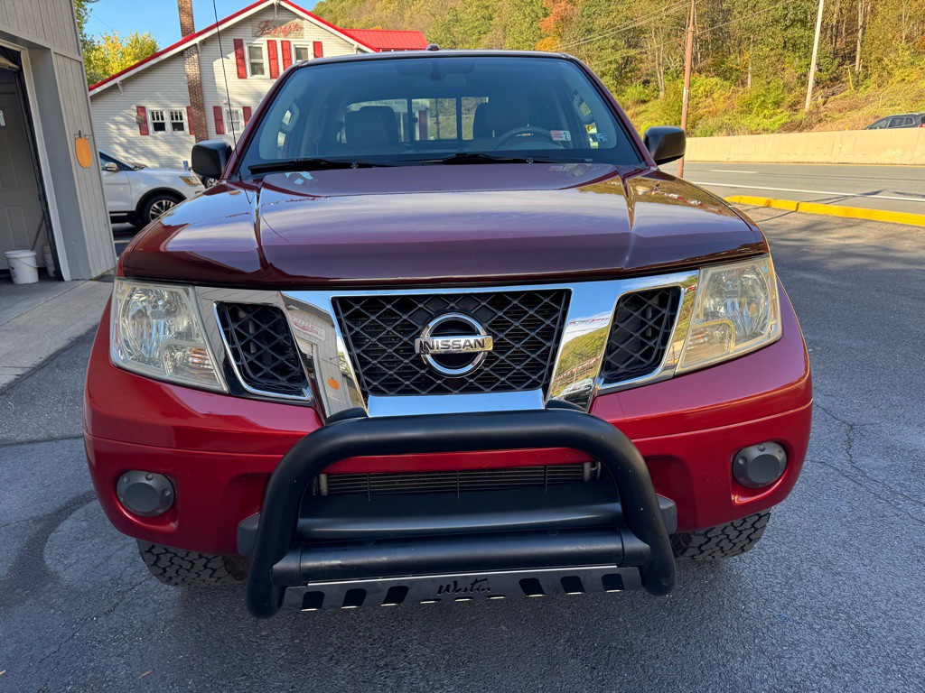 2015 Nissan Frontier Image 9