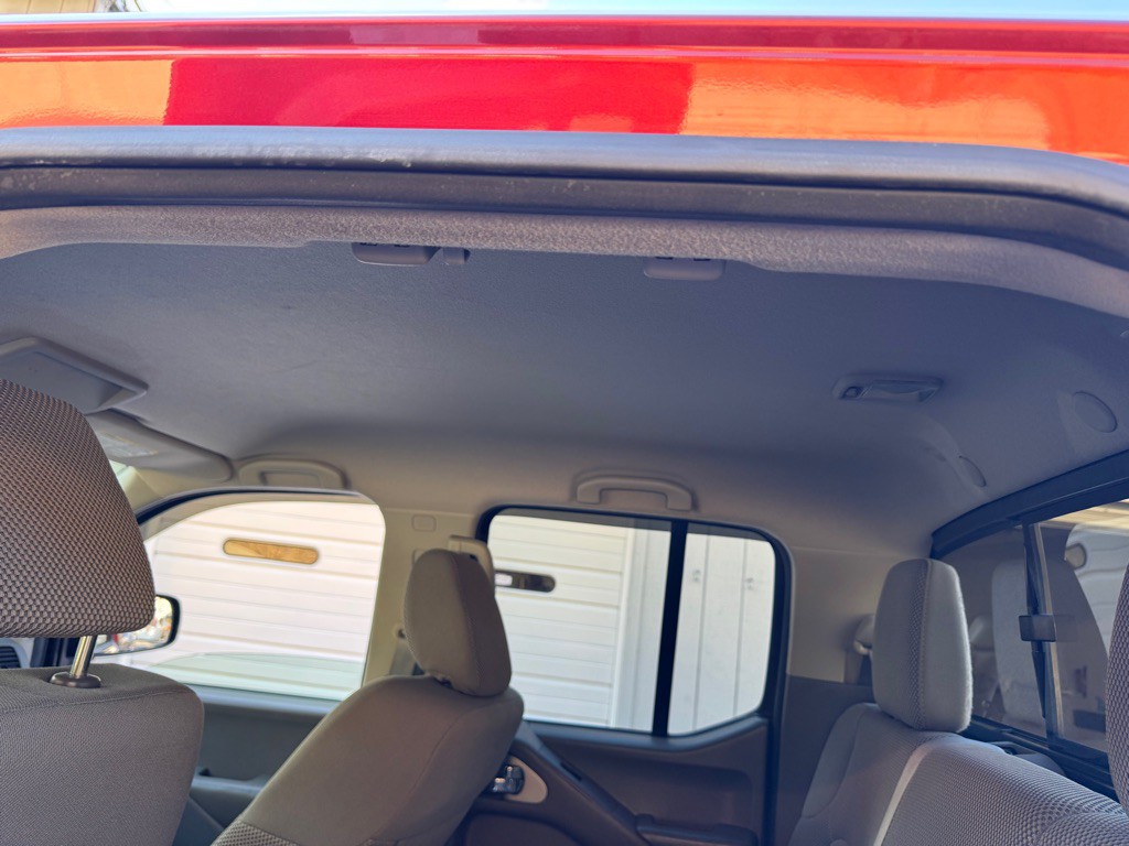 2015 Nissan Frontier Image 17