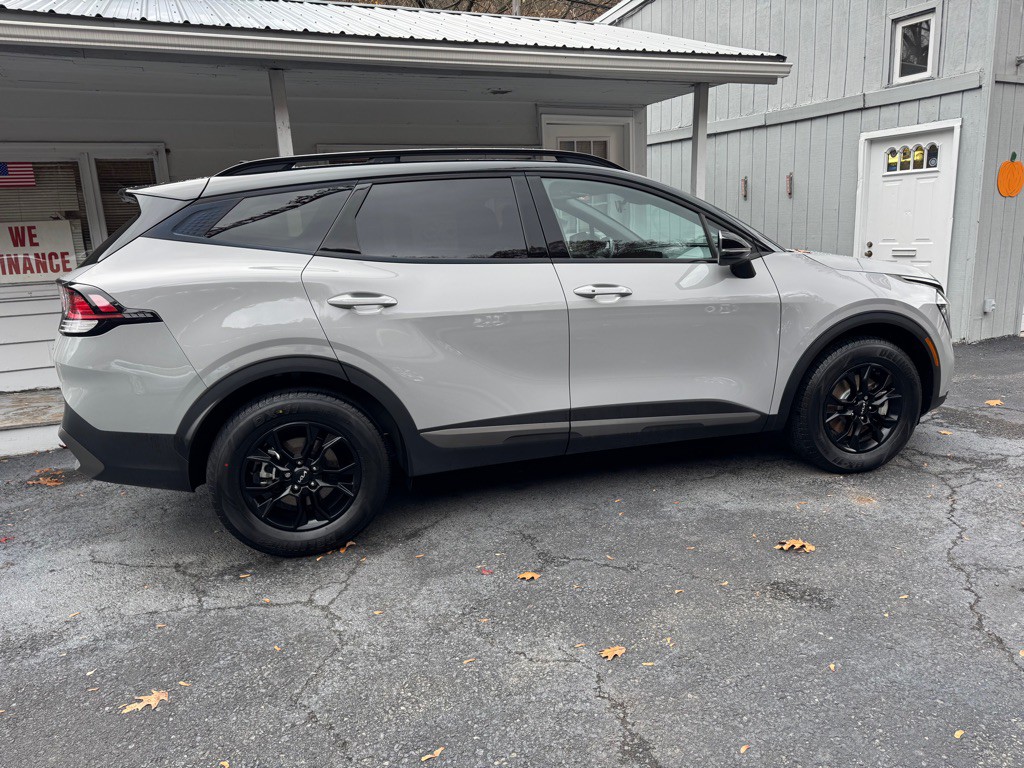 2023 Kia Sportage Image 3