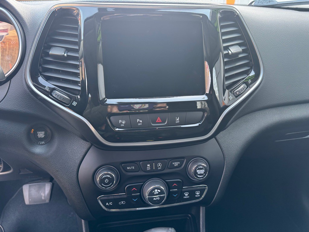 2021 Jeep Cherokee Image 13